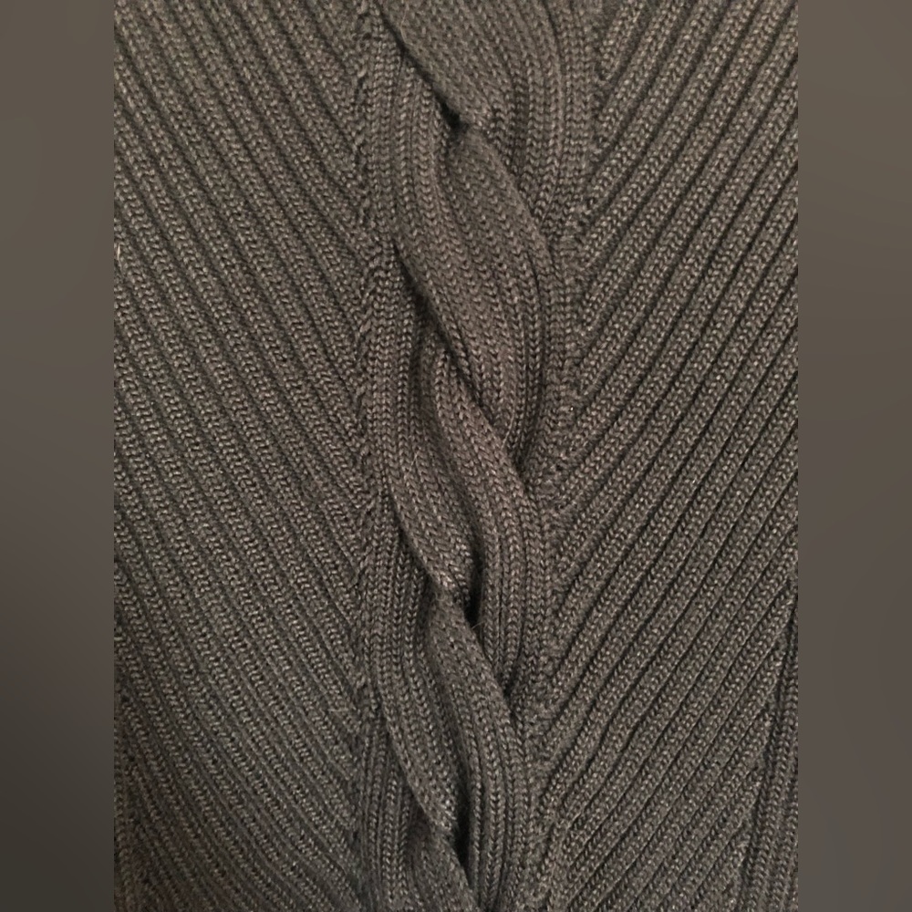 Ralph Lauren Fricklie V Neck Sweater - Picture 9 of 14